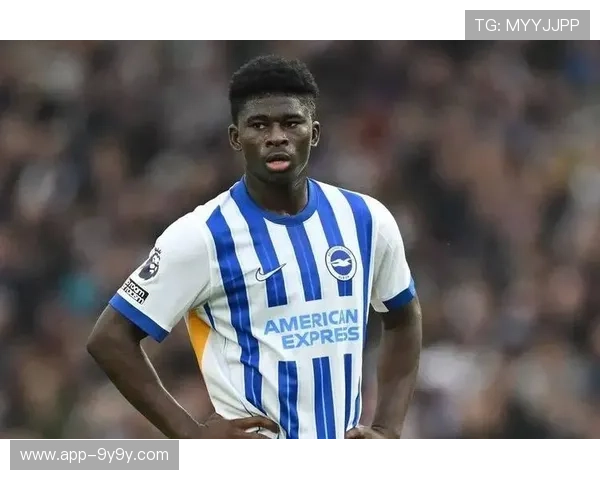 英国媒体:足球已成举国沉迷的肥皂剧,场外故事引人入胜 英国媒体:足球已成举国沉迷的肥皂剧,场外故事引人入胜