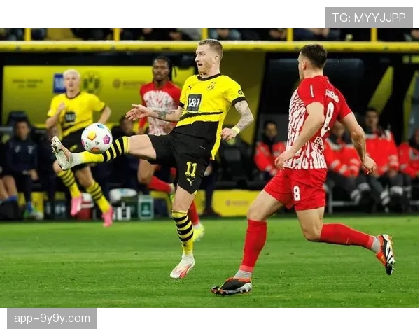 风格对决预测:拜仁的边路爆破能否击穿多特蒙德重组后的中路防线